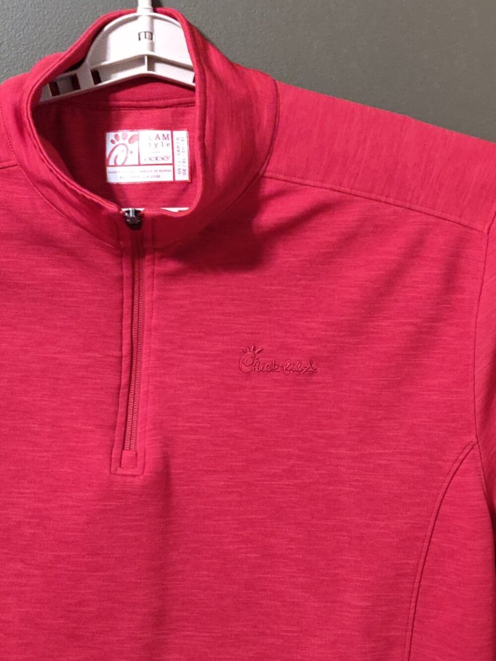 Chick-fil-a Red 1/4 Zip Pullover By Oobe Men's LARGE